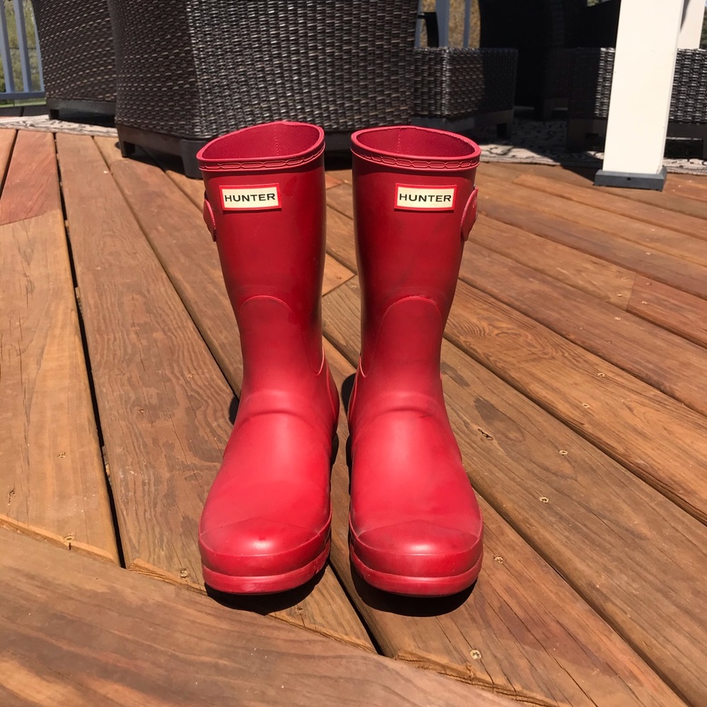 Short Red Hunter Boots Size 8